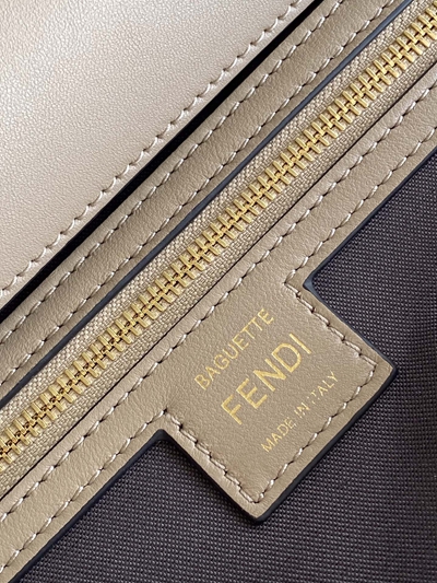 フェンディバッグ素材ディテール